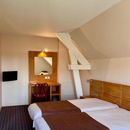 Logis Hotel Restaurant Du Labrador Saint-Benoît-sur-Loire Exteriör bild
